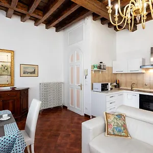 https://casa-merca-rialto.hotelinveneto.com